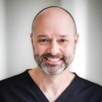 Photo of Dr. Derek Draft