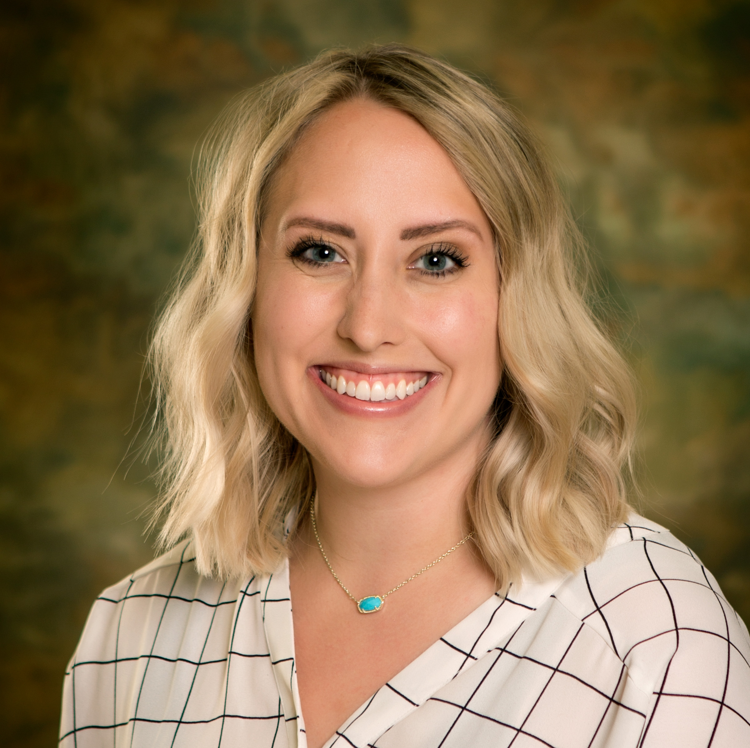 Photo of Dr. Molly Foster